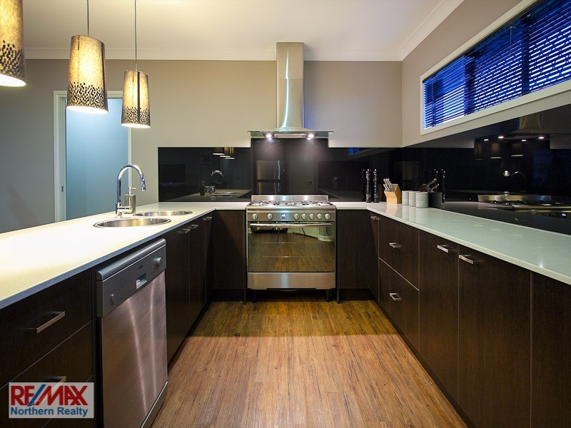 9 Avoca Place, Warner QLD 4500