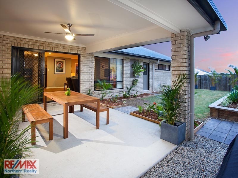 9 Avoca Place, Warner QLD 4500