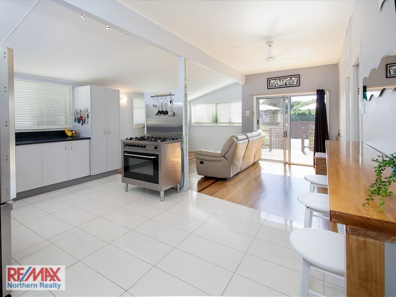127 Landsborough Parade, Golden Beach QLD 4551
