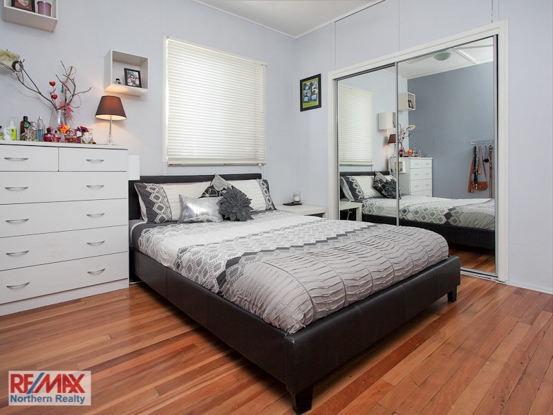 127 Landsborough Parade, Golden Beach QLD 4551