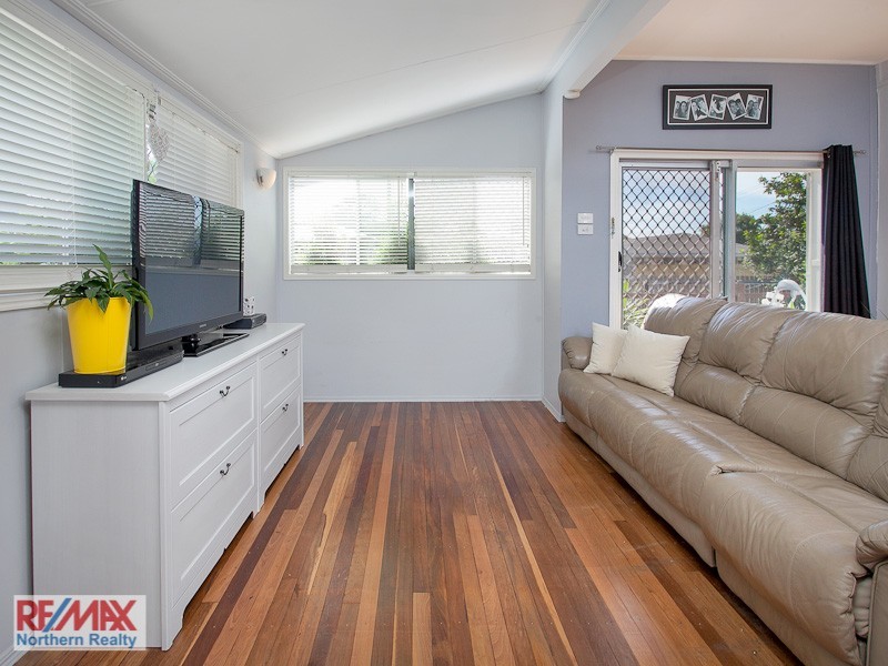 127 Landsborough Parade, Golden Beach QLD 4551