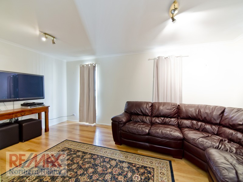 15 Tanager Street, Albany Creek QLD 4035