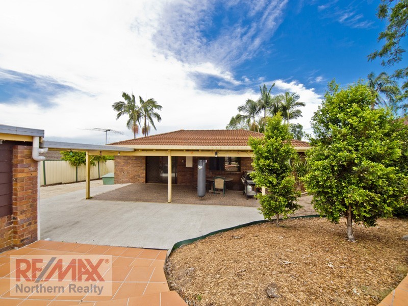 15 Tanager Street, Albany Creek QLD 4035