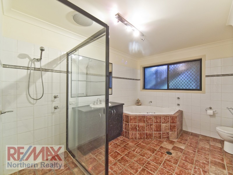 14 Harley Ct, Eatons Hill QLD 4037