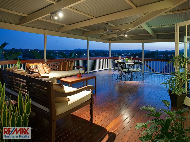 13 Sonora Court, Eatons Hill QLD 4037