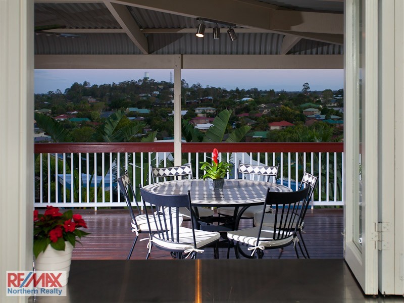 13 Sonora Court, Eatons Hill QLD 4037