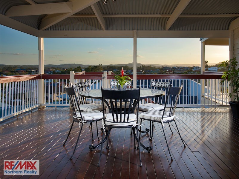 13 Sonora Court, Eatons Hill QLD 4037