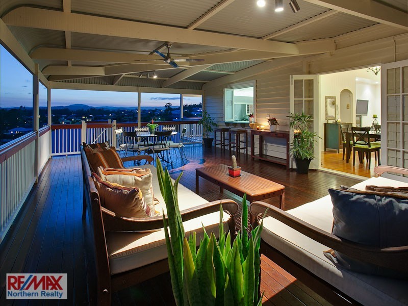 13 Sonora Court, Eatons Hill QLD 4037