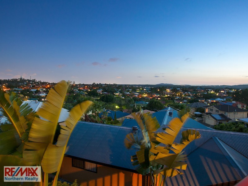 13 Sonora Court, Eatons Hill QLD 4037