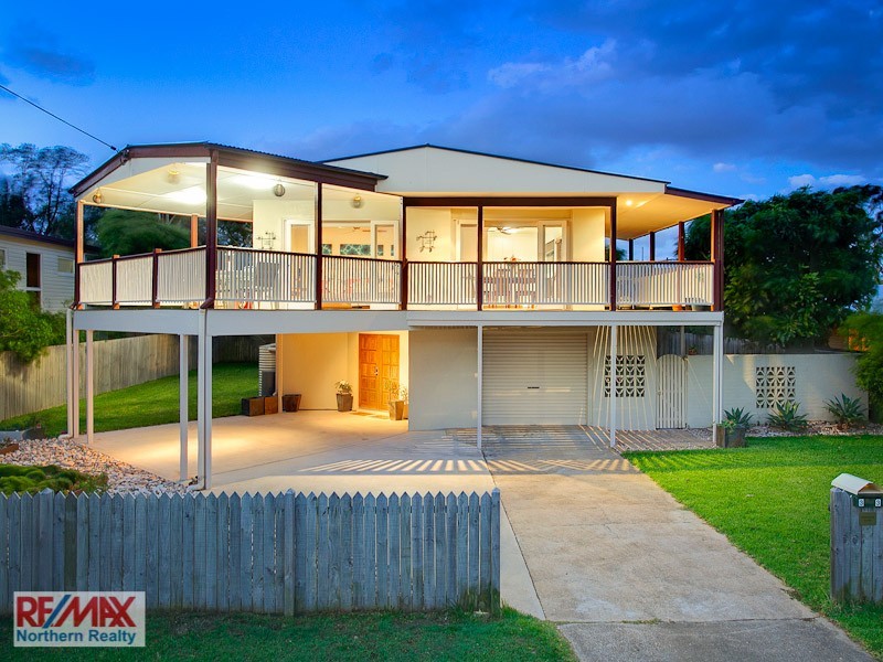 33 Hill Parade, Clontarf QLD 4019