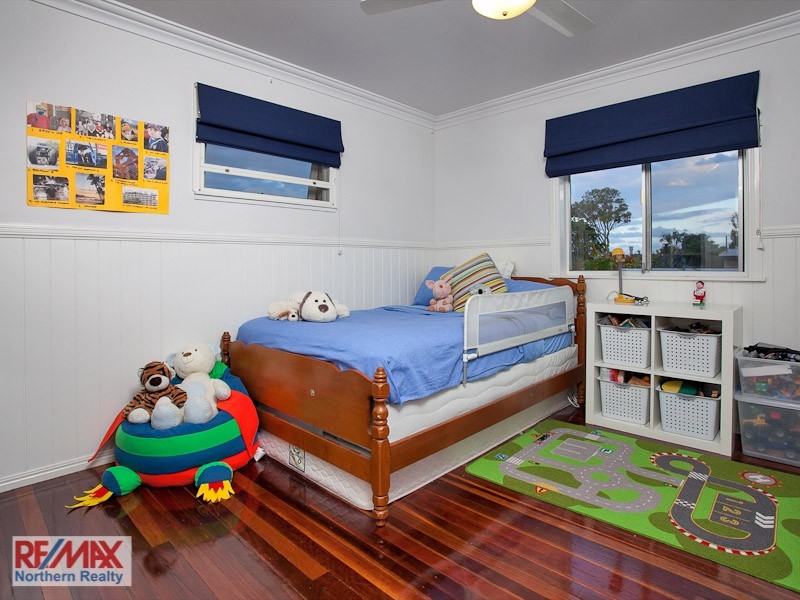 33 Hill Parade, Clontarf QLD 4019