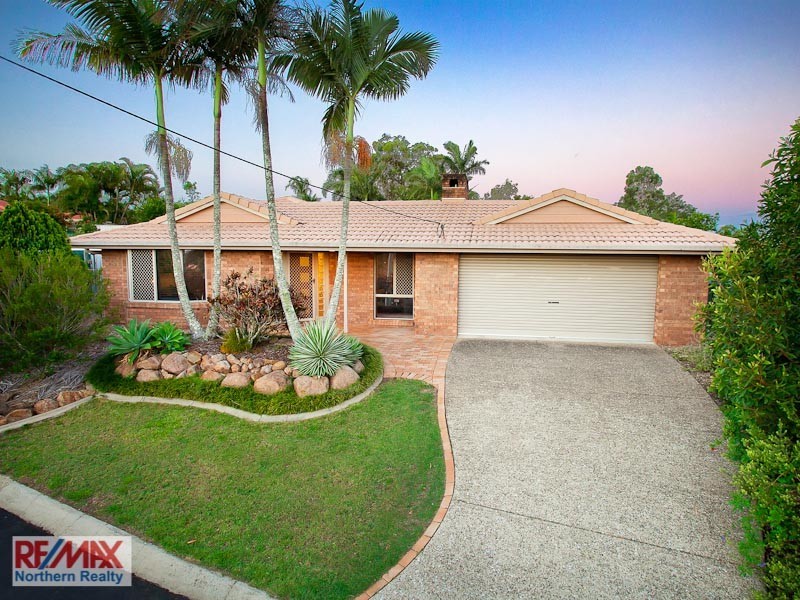 8 Connewarre Court, Petrie QLD 4502