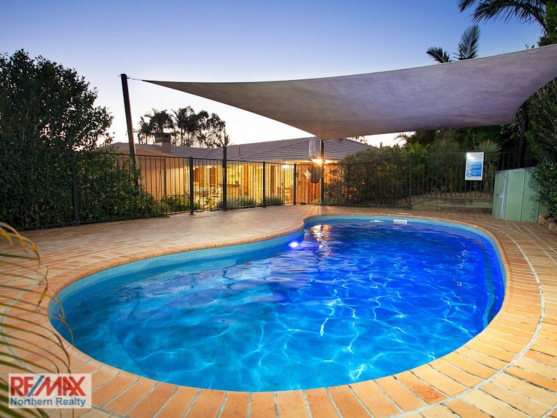 8 Connewarre Court, Petrie QLD 4502