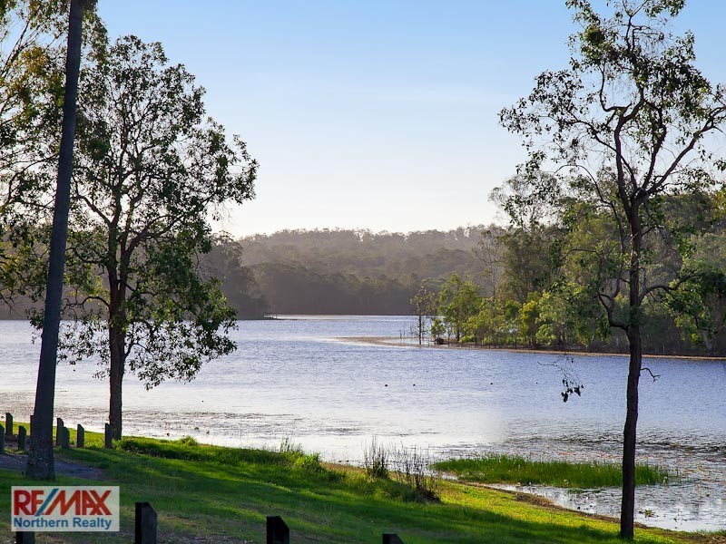 8 Connewarre Court, Petrie QLD 4502