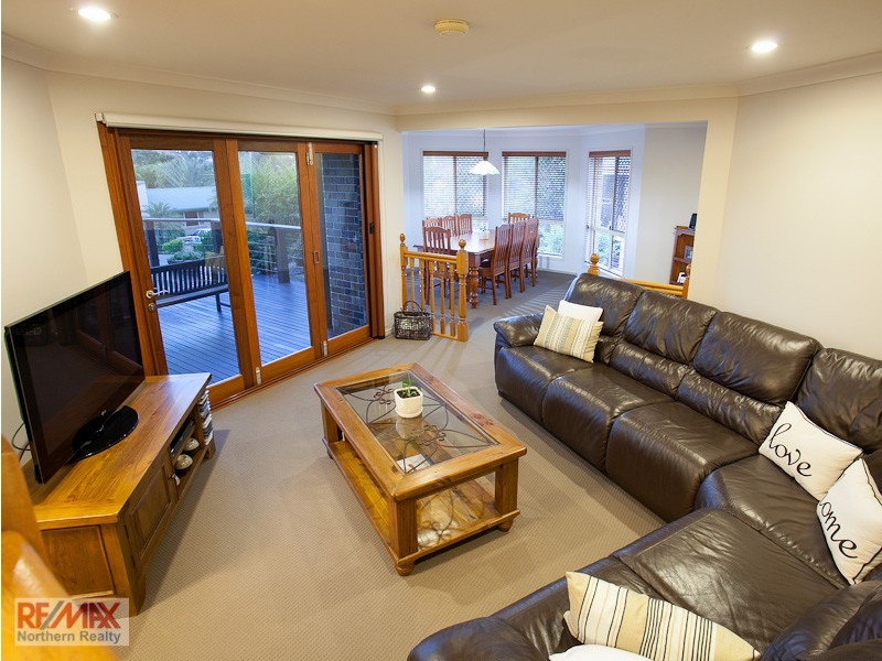 3 Silvereye Crescent, Albany Creek QLD 4035