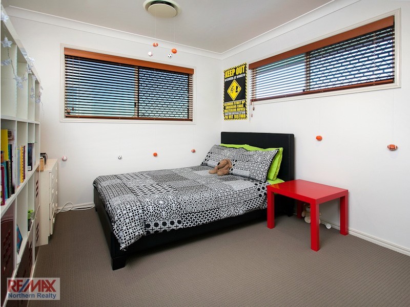 3 Silvereye Crescent, Albany Creek QLD 4035