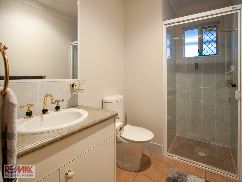 3 Silvereye Crescent, Albany Creek QLD 4035