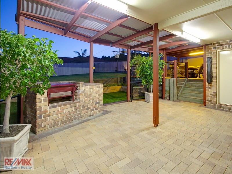 3 Silvereye Crescent, Albany Creek QLD 4035