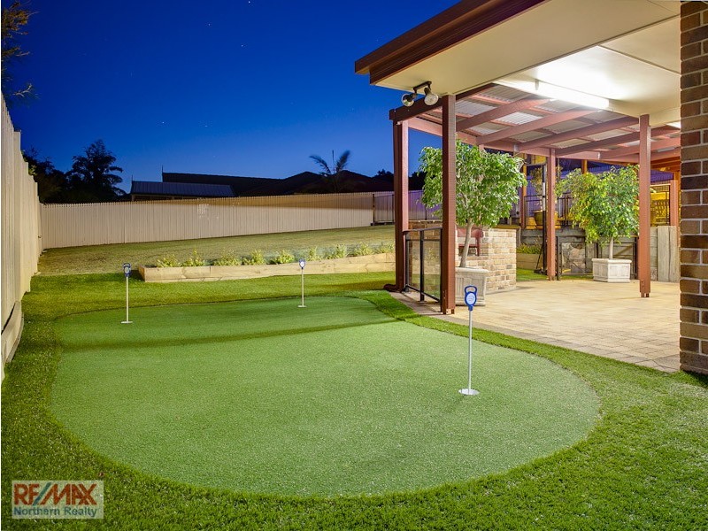 3 Silvereye Crescent, Albany Creek QLD 4035