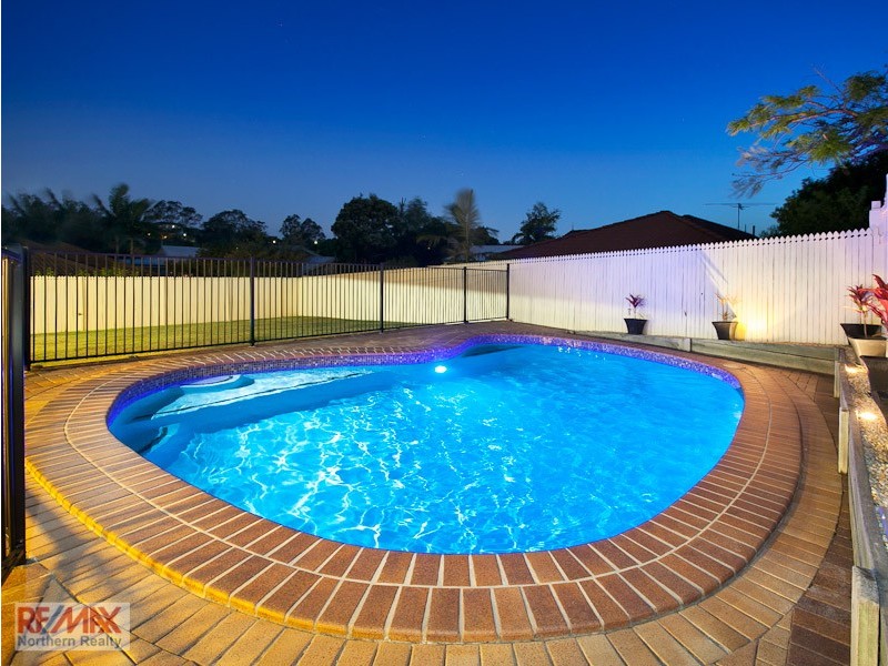 3 Silvereye Crescent, Albany Creek QLD 4035