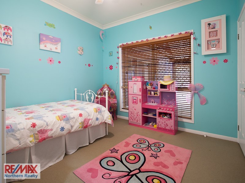 31 Corso Street, Eatons Hill QLD 4037