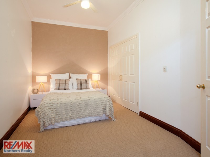 24 Vores Road, Whiteside QLD 4503