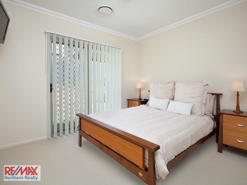 27 Swan Parade, Warner QLD 4500