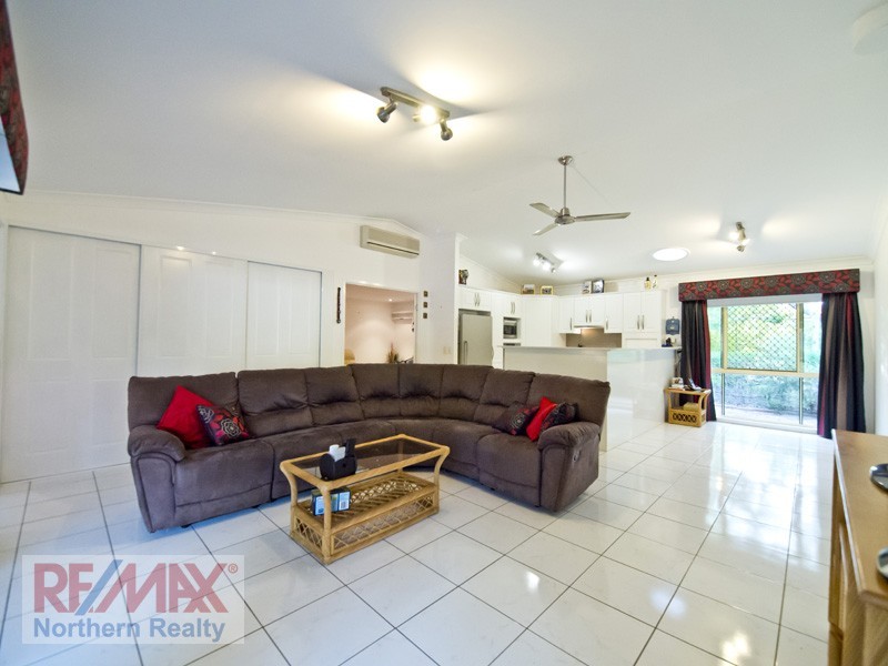 3 Banks Court, Bunya QLD 4055
