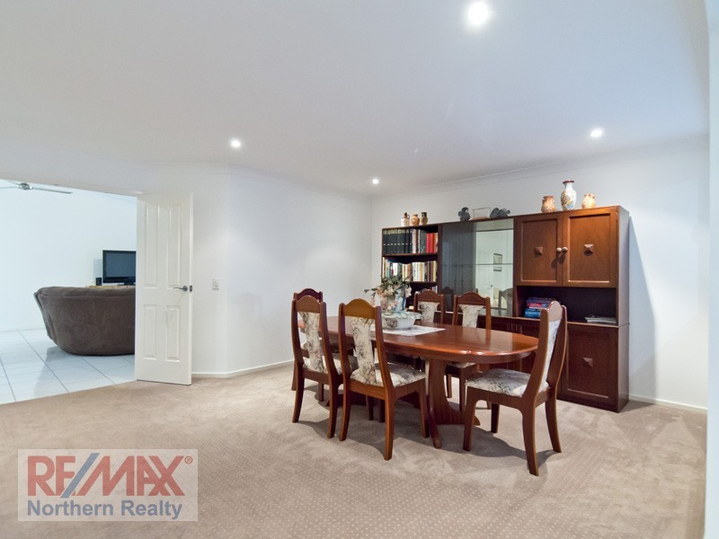 3 Banks Court, Bunya QLD 4055