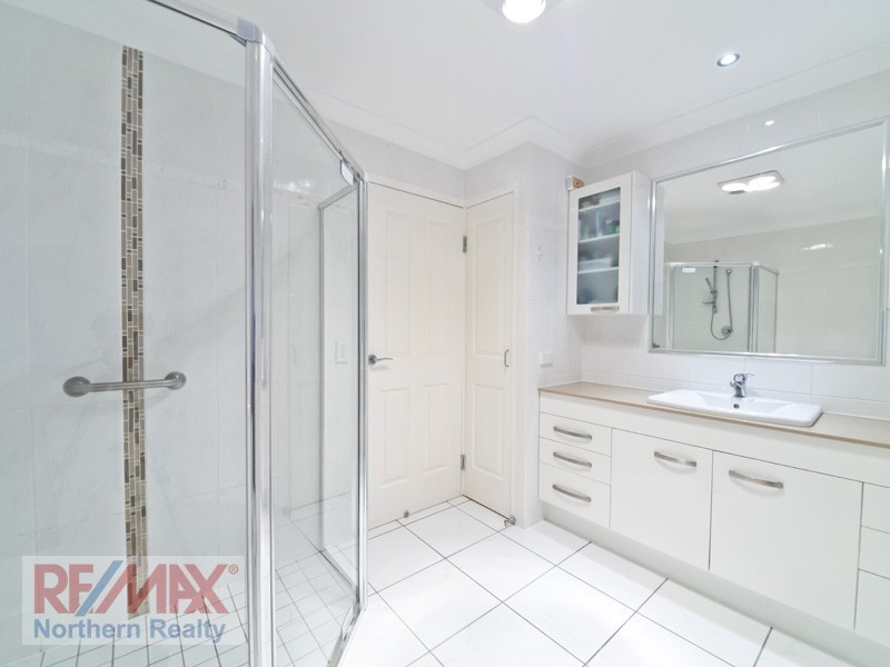 3 Banks Court, Bunya QLD 4055