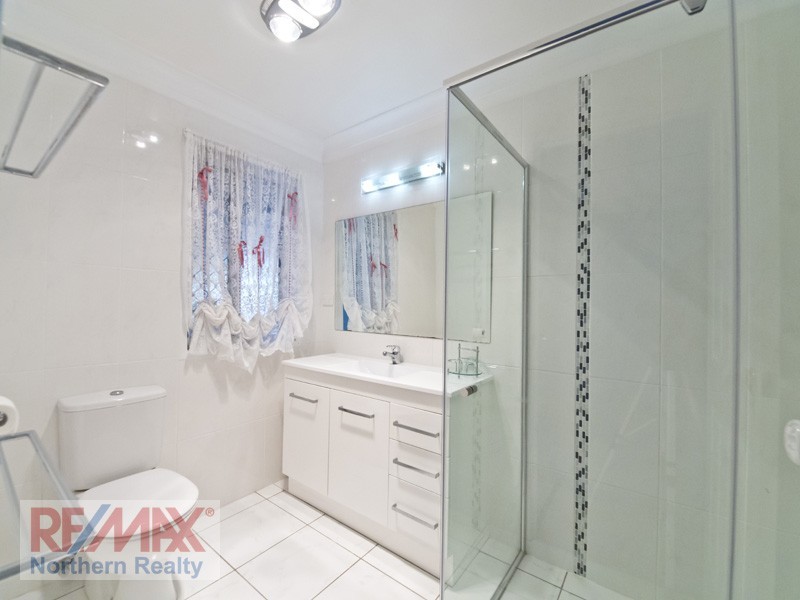 3 Banks Court, Bunya QLD 4055