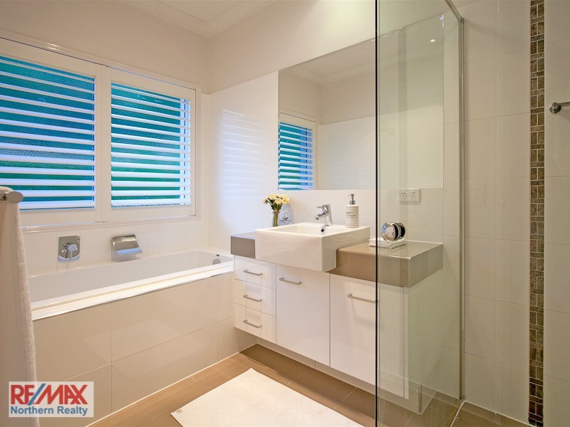 3 Bellbird Court, Cedar Creek QLD 4520