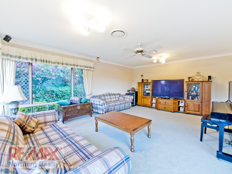 5 Magpie Place, Albany Creek QLD 4035