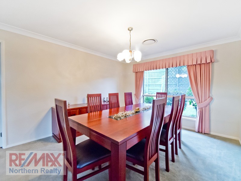 5 Magpie Place, Albany Creek QLD 4035