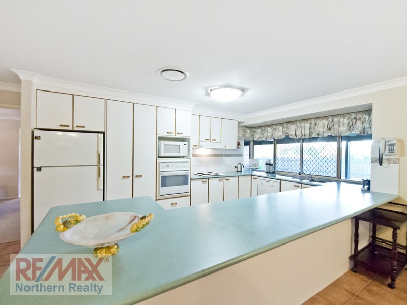 5 Magpie Place, Albany Creek QLD 4035