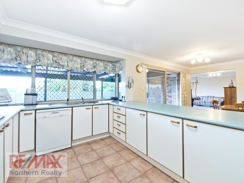 5 Magpie Place, Albany Creek QLD 4035