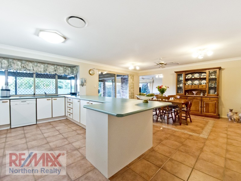 5 Magpie Place, Albany Creek QLD 4035