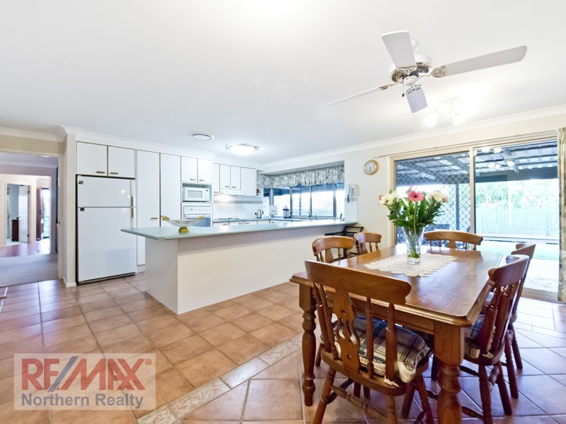 5 Magpie Place, Albany Creek QLD 4035