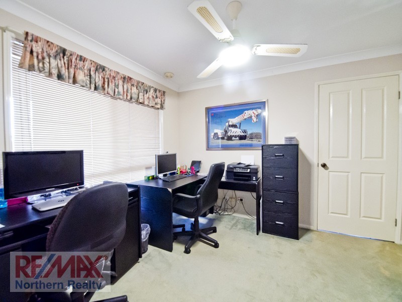 5 Magpie Place, Albany Creek QLD 4035