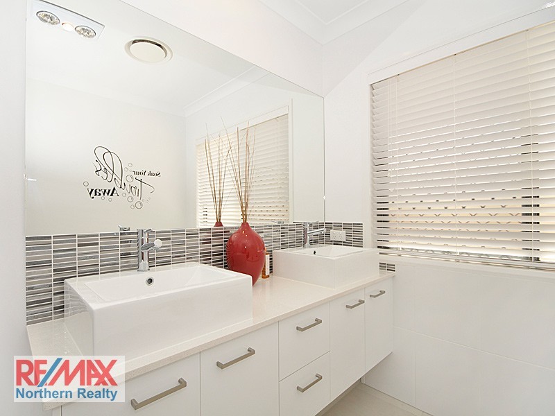 29 Dana Street, Cashmere QLD 4500