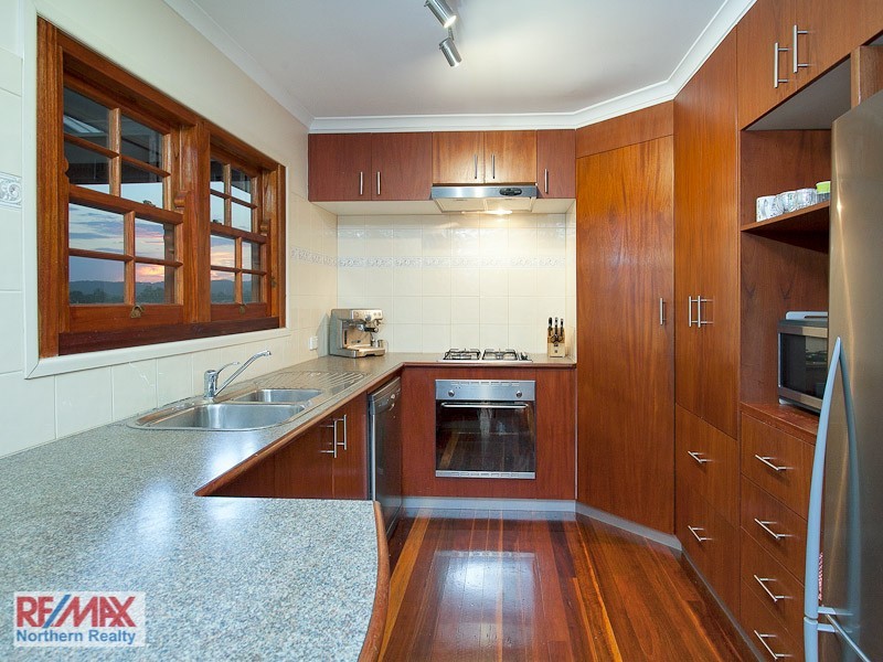 19 Alstonia Street, Arana Hills QLD 4054