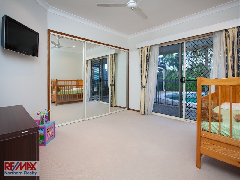6 Webb Court, Eatons Hill QLD 4037