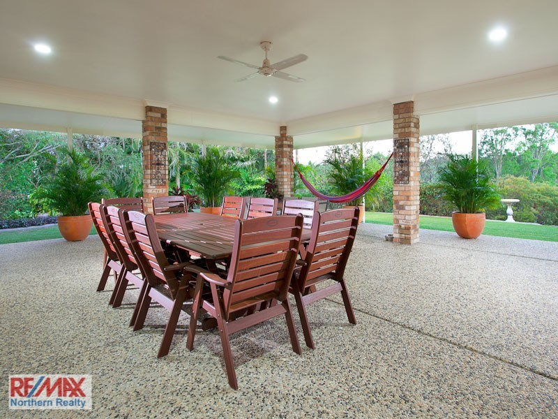 6 Webb Court, Eatons Hill QLD 4037