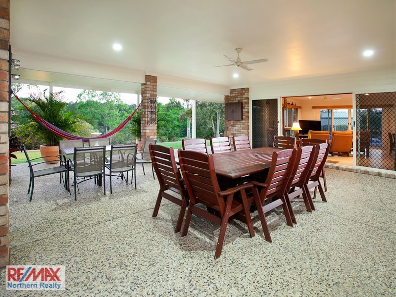 6 Webb Court, Eatons Hill QLD 4037