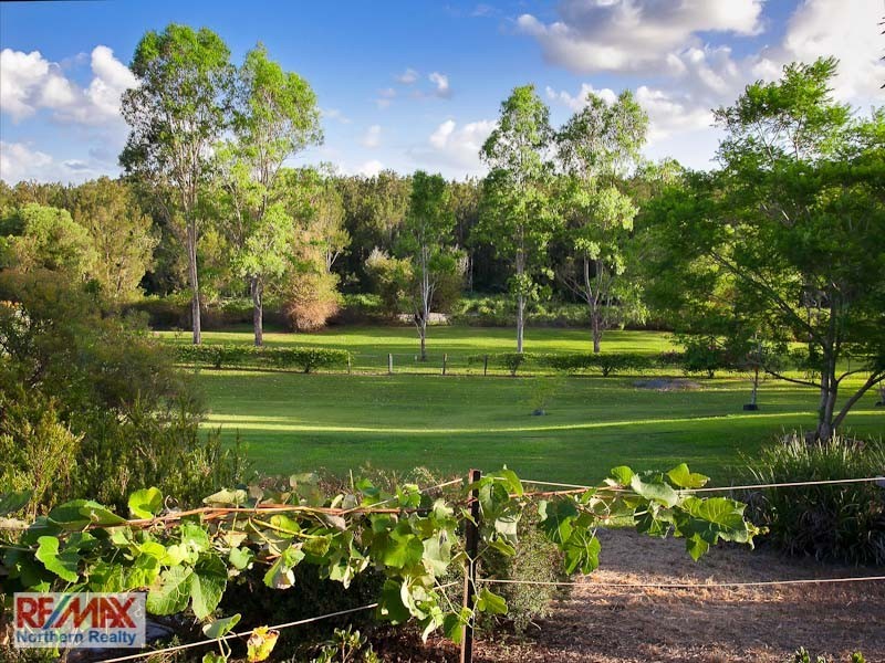 6 Webb Court, Eatons Hill QLD 4037