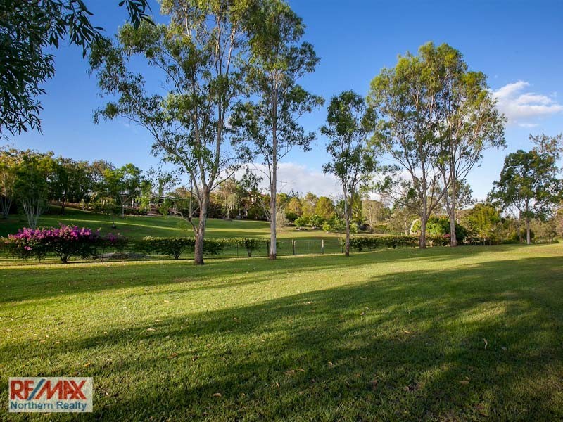 6 Webb Court, Eatons Hill QLD 4037