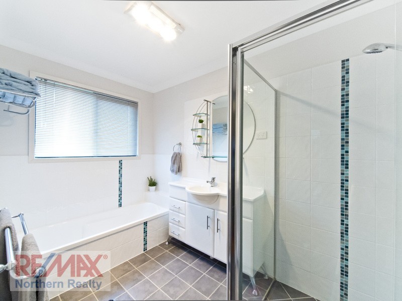 14 Jubilee Court, Eatons Hill QLD 4037