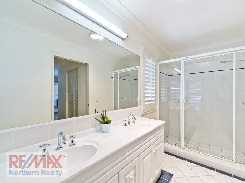 50 Hayward Avenue, Cashmere QLD 4500