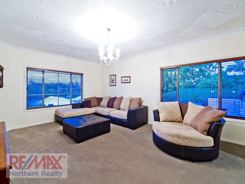 5 Narrabeen Rd, Albany Creek QLD 4035