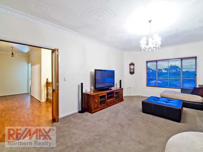 5 Narrabeen Rd, Albany Creek QLD 4035